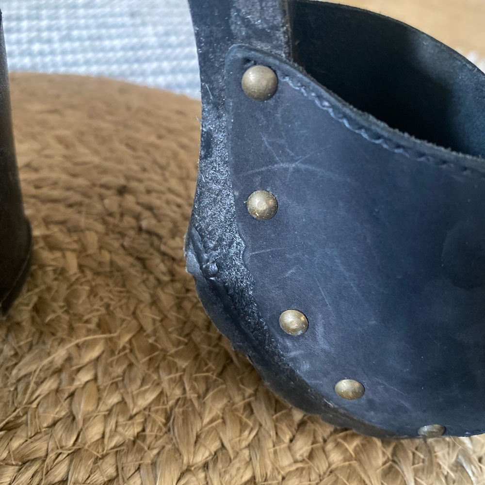 Barbie Italian heeled clogs.  Open toe, grommets, leather, black sole and heel. - Picture 5 of 7